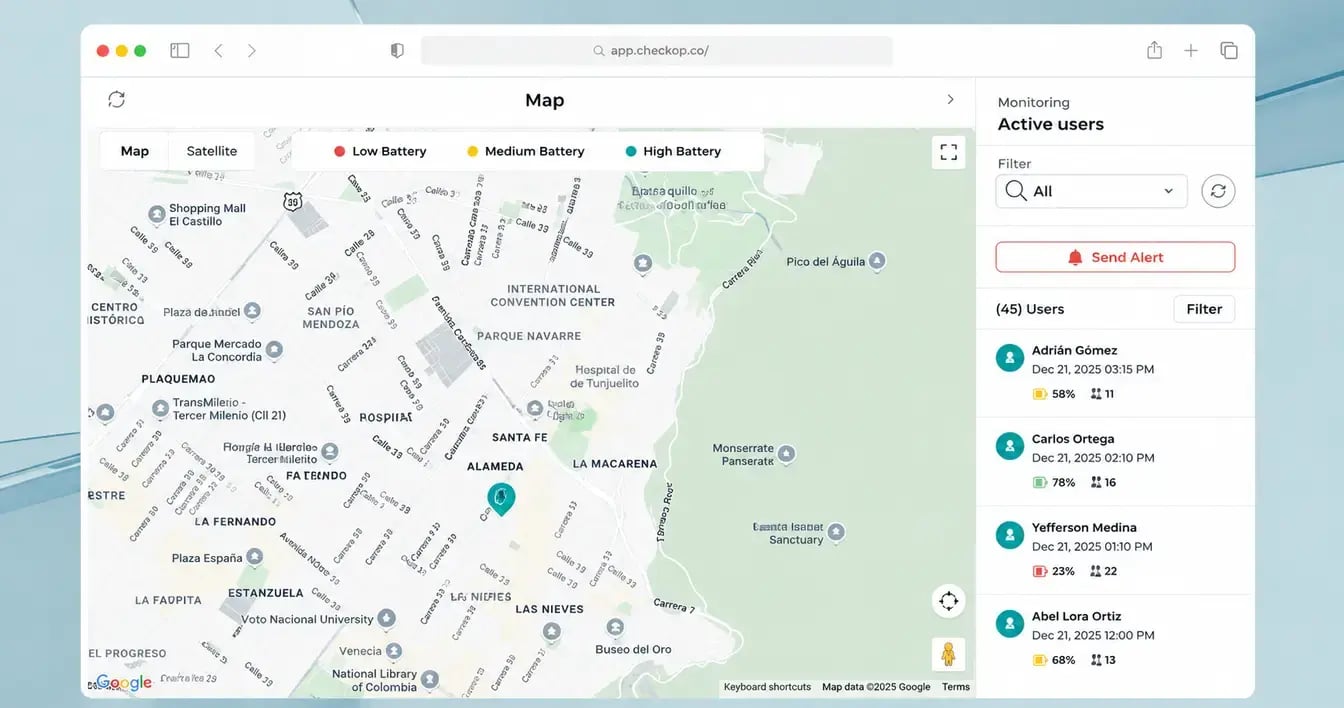 Real-time map monitoring in CheckOP to supervise locations and field team operations
